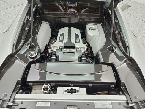 Used 2010 Audi R8 V8 AWD/4WD image 19