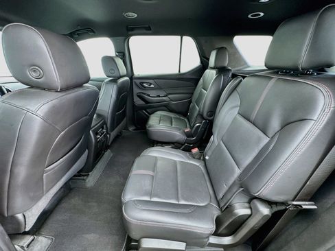 Used 2022 Chevrolet Traverse RS w/ LPO, Cargo Package FWD image 15