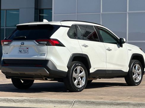 Used 2021 Toyota RAV4 Limited AWD/4WD image 4