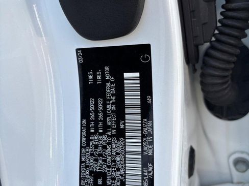 Used 2024 Lexus GX 550 w/ Accessory Package (Z1) AWD/4WD image 19