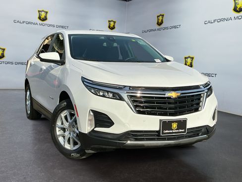 Used 2024 Chevrolet Equinox LT image 3
