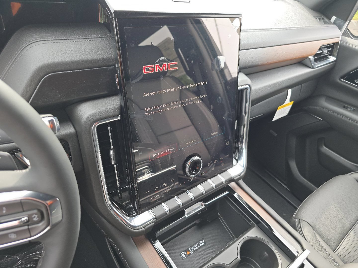 New 2026 GMC Yukon Denali AWD/4WD image 35