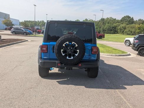Certified 2024 Jeep Wrangler Unlimited Rubicon 4xe w/ Capability Package AWD/4WD image 4