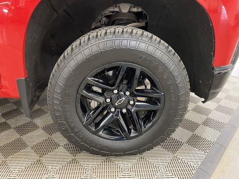 Used 2019 Chevrolet Silverado 1500 LT Trail Boss image 8
