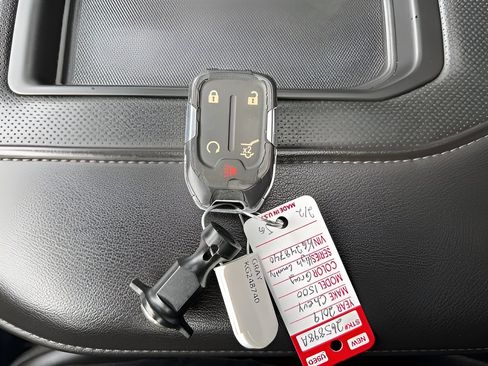 Used 2019 Chevrolet Silverado 1500 High Country w/ Technology Package image 39