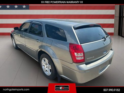 Used 2005 Dodge Magnum SE image 6