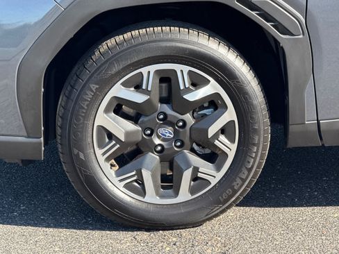 Used 2025 Subaru Forester Premium AWD/4WD image 30