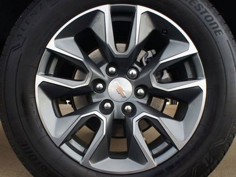 Used 2026 Chevrolet Silverado 1500 LT RWD image 9