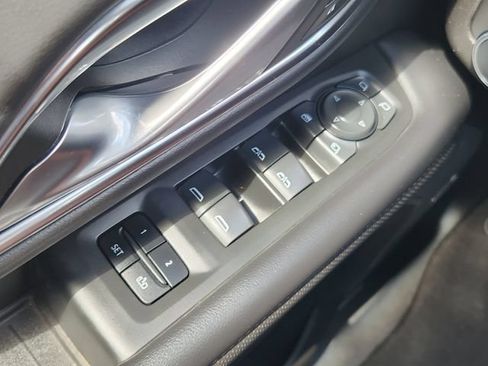Used 2022 GMC Yukon AT4 AWD/4WD image 24