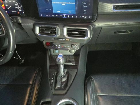 Used 2024 Ford Mustang Premium image 5