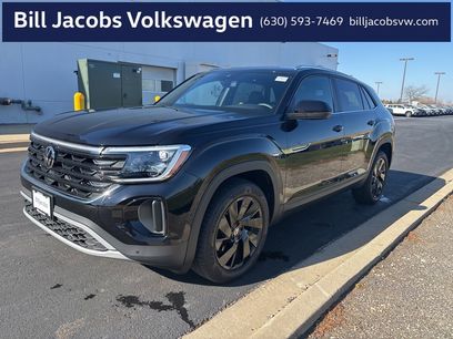 Used 2025 Volkswagen Atlas Cross Sport SE w/ Panoramic Sunroof Package