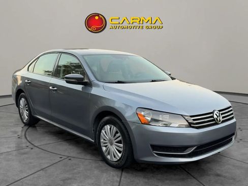 Used 2014 Volkswagen Passat 1.8T S image 11