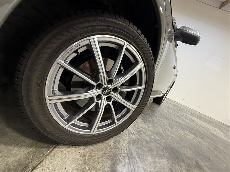 Used 2023 Audi SQ5 Premium Plus w/ Premium Plus Package AWD/4WD image 12