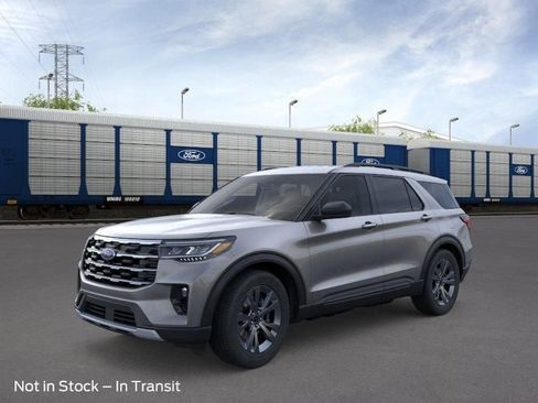 New 2026 Ford Explorer Active AWD/4WD image 2