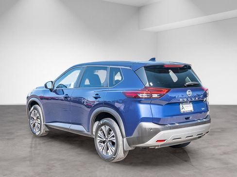 Used 2023 Nissan Rogue SV FWD image 4