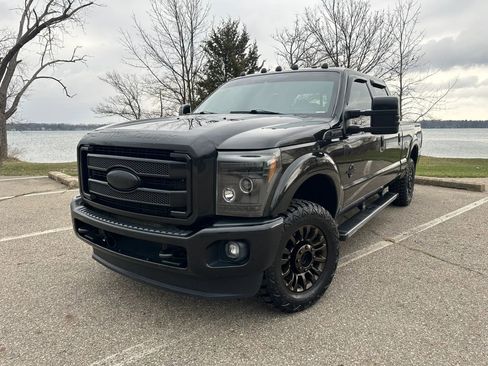 Used 2015 Ford F250 Platinum image 2