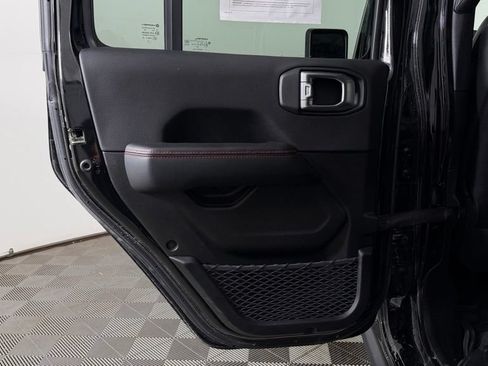 Used 2024 Jeep Wrangler Unlimited Rubicon AWD/4WD image 28