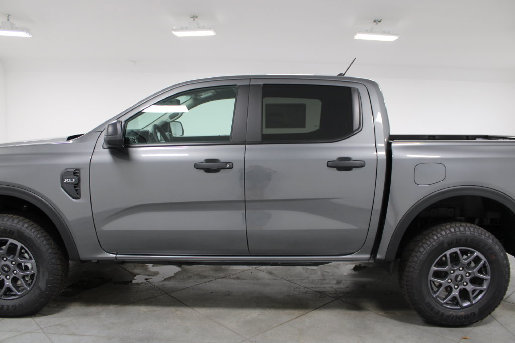 New 2026 Ford Ranger XLT w/ Trailer Tow Package RWD image 5