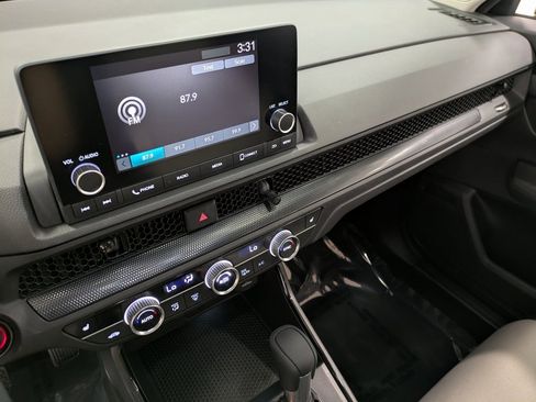 Used 2023 Honda CR-V EX image 11
