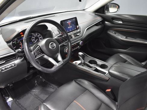 Used 2019 Nissan Altima 2.5 SR image 4