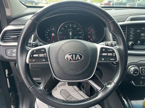 Used 2020 Kia Sorento EX AWD/4WD image 24