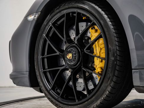 Used 2017 Porsche 911 Turbo S image 99