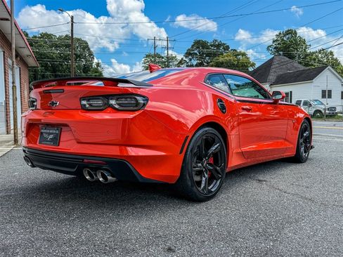 Used 2019 Chevrolet Camaro SS RWD image 38