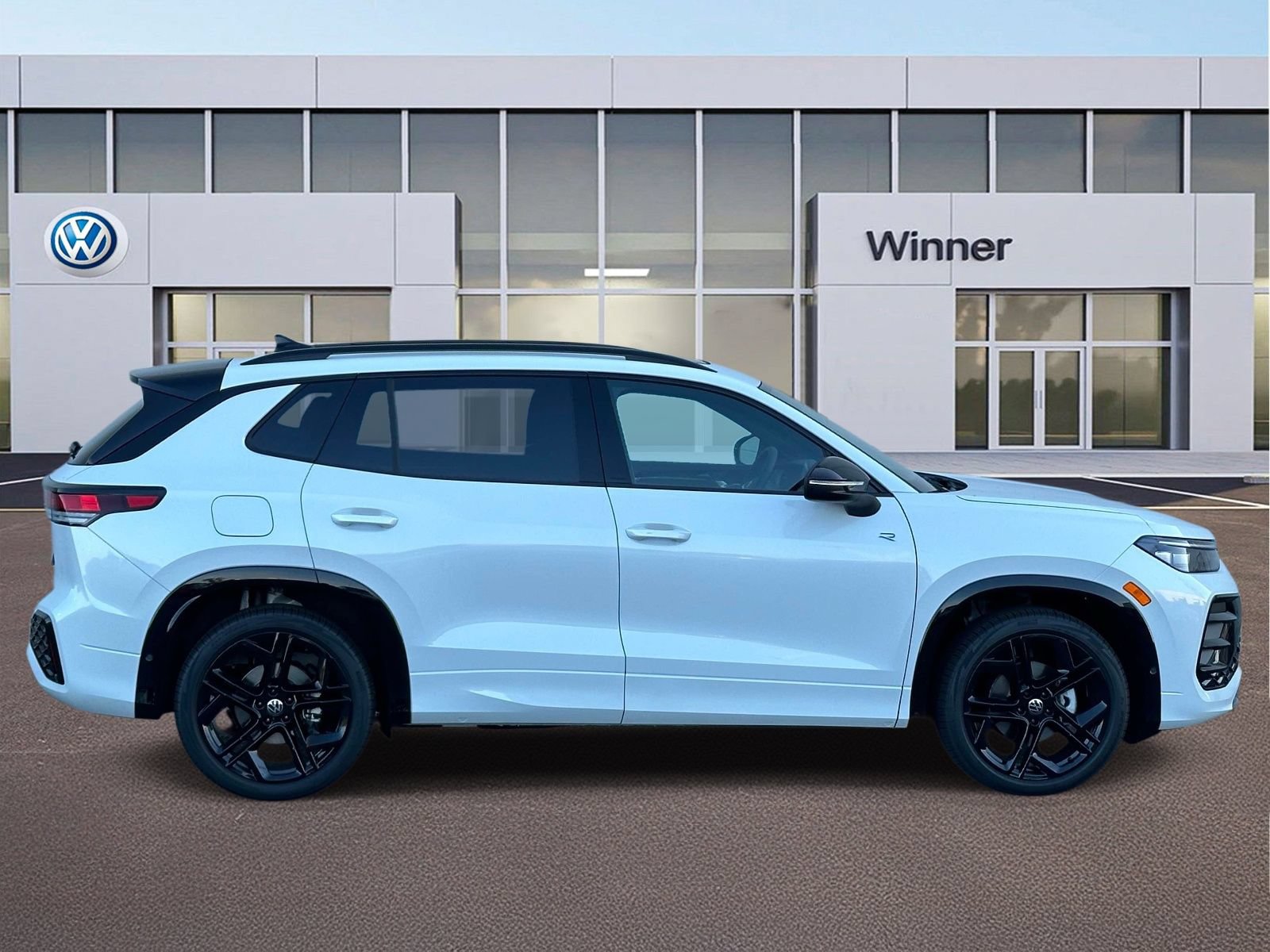 New 2026 Volkswagen Tiguan SE R-Line FWD image 6