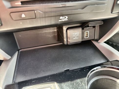 Used 2019 Honda Pilot Touring image 29