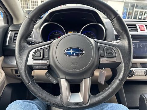Used 2017 Subaru Outback 2.5i Premium w/ Popular Package #2 AWD/4WD image 15