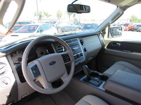 Used 2013 Ford Expedition EL XLT RWD image 11