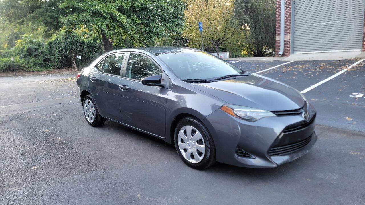 Used 2017 Toyota Corolla LE FWD image 4