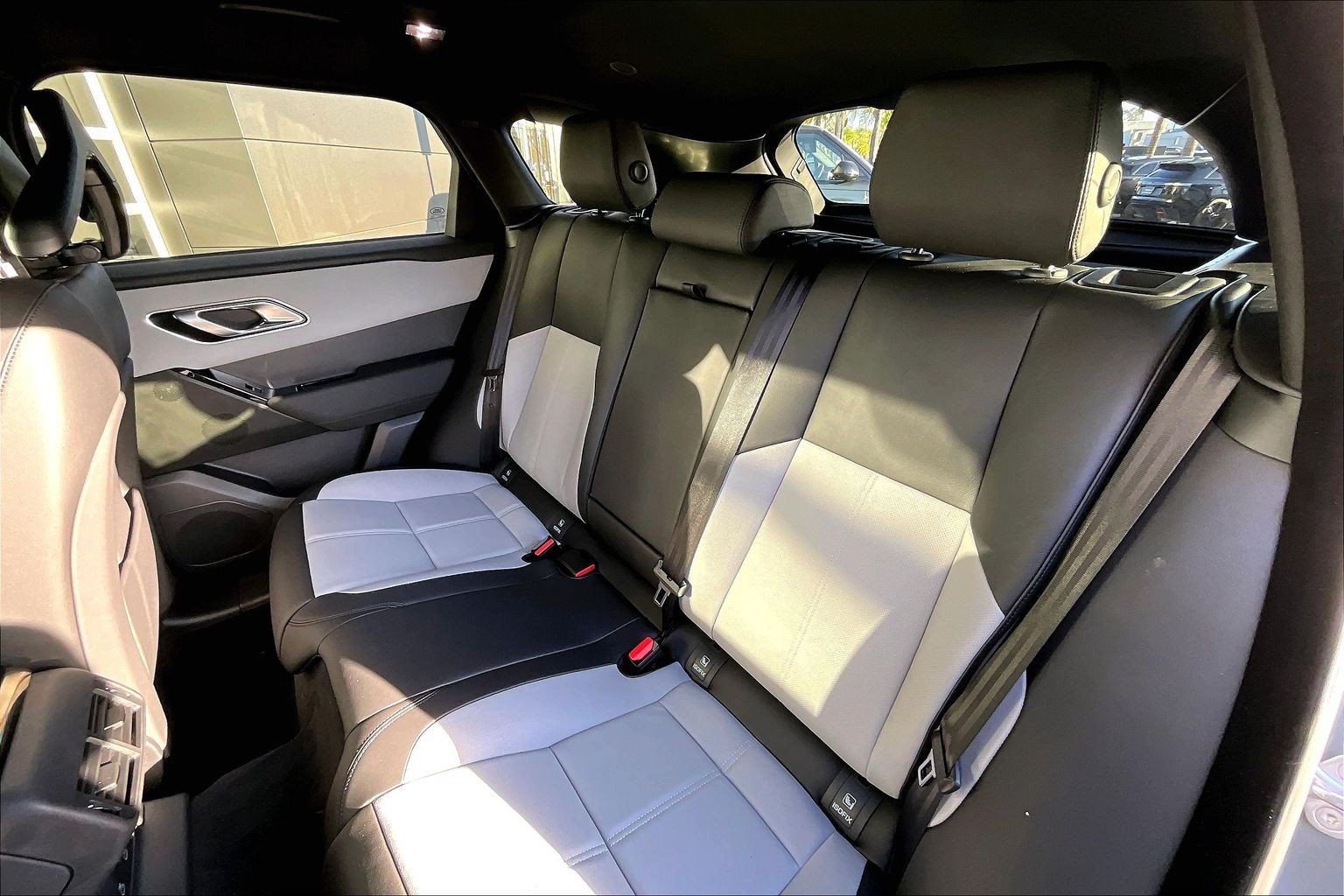 New 2026 Land Rover Range Rover Velar S AWD/4WD image 10
