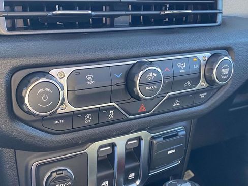 New 2026 Jeep Wrangler Sport AWD/4WD image 43