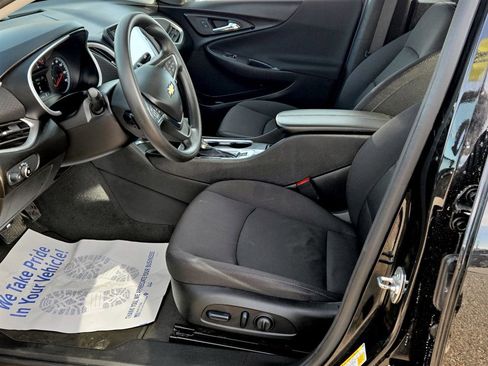 Used 2024 Chevrolet Malibu LT image 29