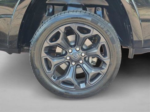 Used 2023 RAM 1500 Limited AWD/4WD image 24