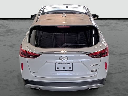 Used 2020 INFINITI QX50 Luxe AWD/4WD image 3