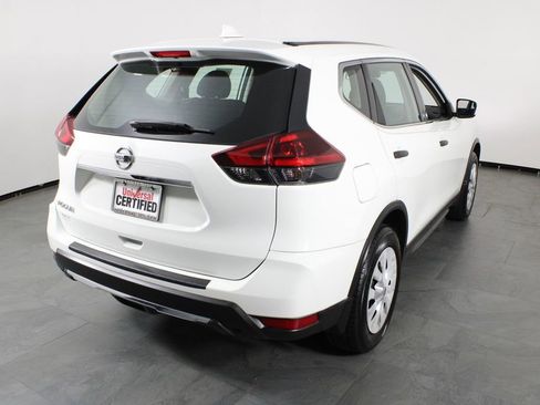 Certified 2019 Nissan Rogue S FWD image 16