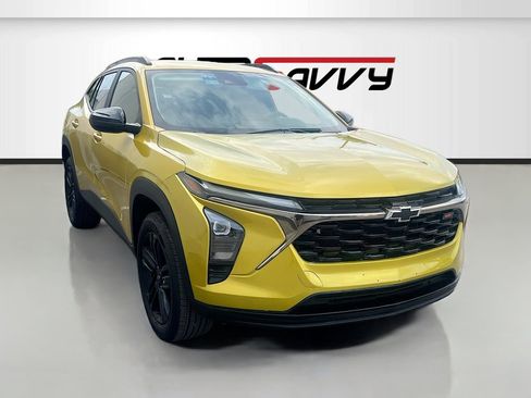 Used 2025 Chevrolet Trax ACTIV w/ Driver Confidence Package FWD image 1