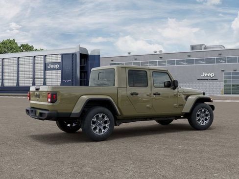 New 2026 Jeep Gladiator Sahara image 4