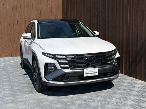 Used 2025 Hyundai Tucson Limited FWD image 13
