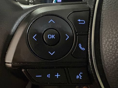 Used 2020 Toyota RAV4 XLE w/ Convenience Package AWD/4WD image 12