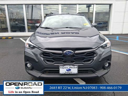 Used 2024 Subaru Crosstrek 2.0i Premium image 2