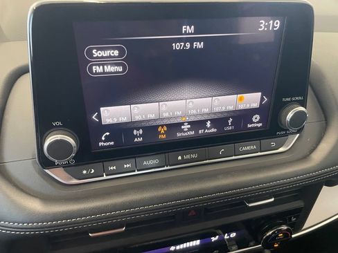 Certified 2024 Nissan Rogue SV w/ SV Premium Package FWD image 13