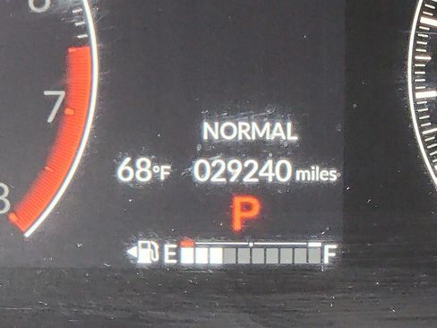 Certified 2023 Honda Pilot Touring image 18