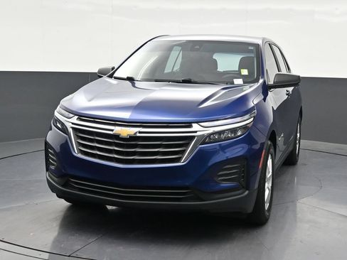 Used 2023 Chevrolet Equinox LS FWD image 9