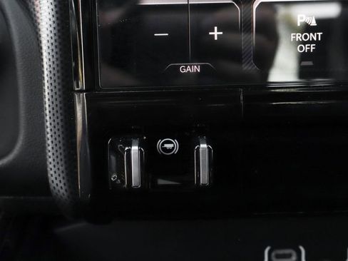 Used 2025 RAM 1500 Limited AWD/4WD image 45