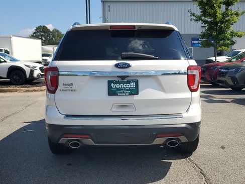Used 2018 Ford Explorer Limited w/ Equipment Group 301A FWD image 5