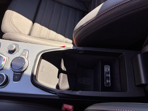 New 2025 Alfa Romeo Stelvio Sprint image 19