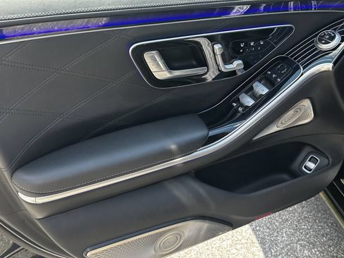 Certified 2024 Mercedes-Benz Maybach S 580 4MATIC image 12